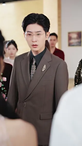 ดอกรักหลงทาง พบจันทร์ส่องใจ