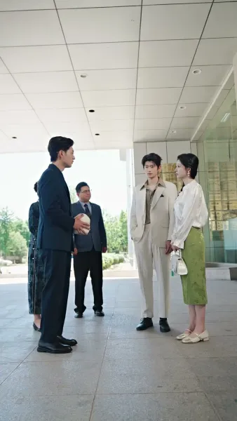 ดอกรักหลงทาง พบจันทร์ส่องใจ