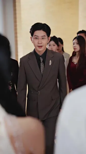 ดอกรักหลงทาง พบจันทร์ส่องใจ