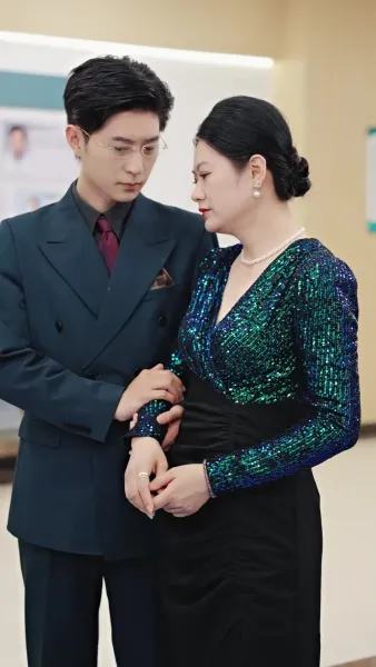 ดอกรักหลงทาง พบจันทร์ส่องใจ