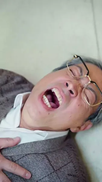 รักร้อนแรง เกินกว่าจะซ่อน