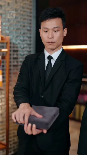 ราคาของความจอมปลอม