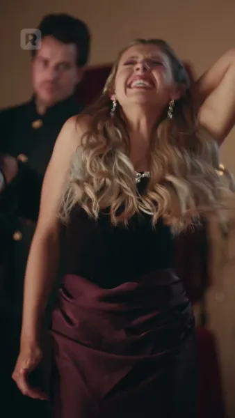 ชะตาผูกพันกับหมาป่าผู้เป็นศัตรู