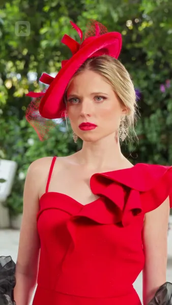 อ้อมกอดเงามายา