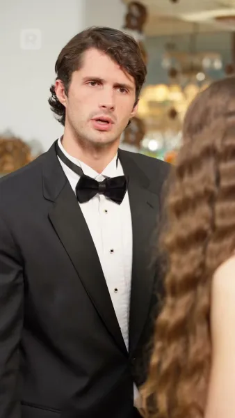 อ้อมกอดเงามายา