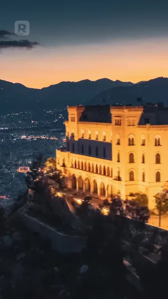 อ้อมกอดเงามายา