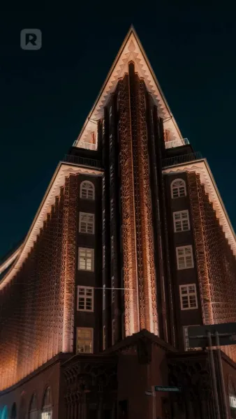 อ้อมกอดเงามายา