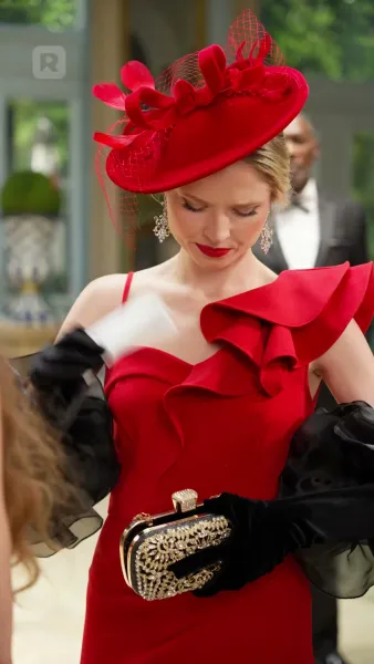 อ้อมกอดเงามายา