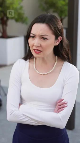 อ้อมกอดเงามายา