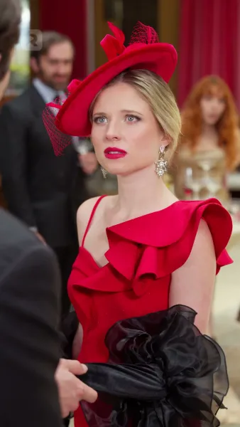 อ้อมกอดเงามายา