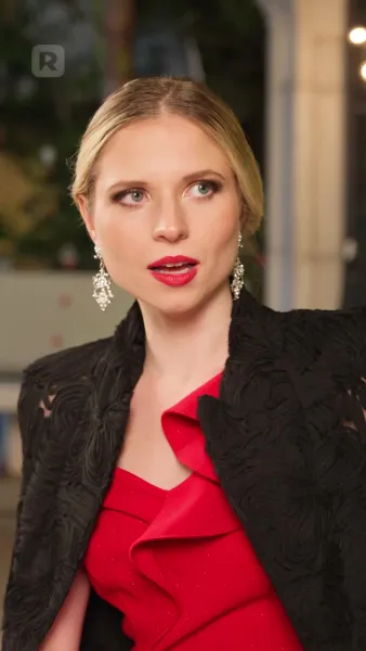 อ้อมกอดเงามายา