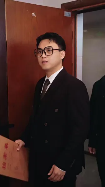 รักแท้หรือแค่คำลวง