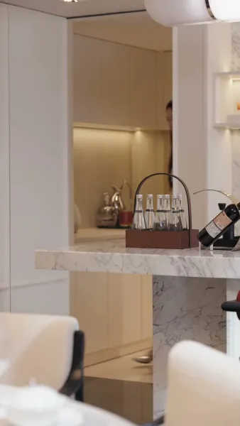 อย่าให้เธอผ่านไป