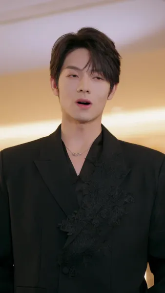 อย่าให้เธอผ่านไป