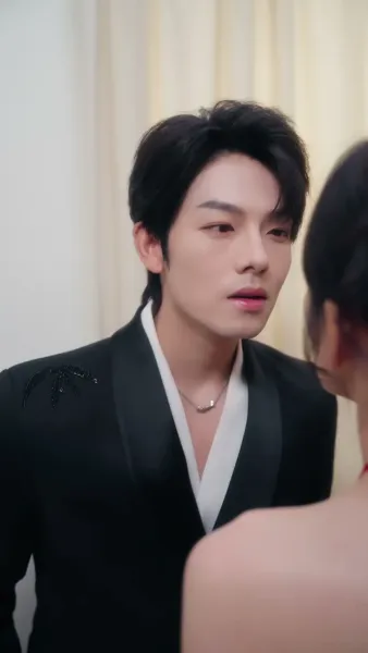 อย่าให้เธอผ่านไป