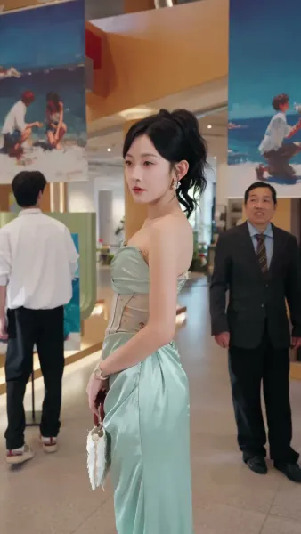 อย่าให้เธอผ่านไป