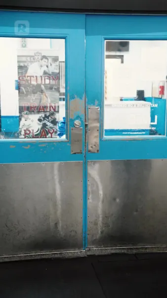 ปริศนารักใต้หมวกกัปตัน