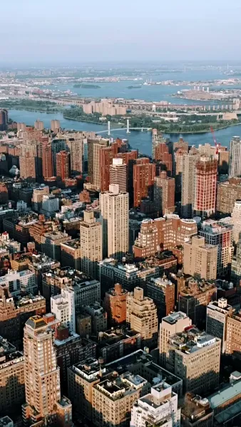 ผีเสื้อเหล็ก