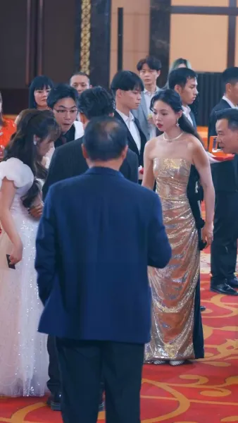 อดีตสามี หลบไป