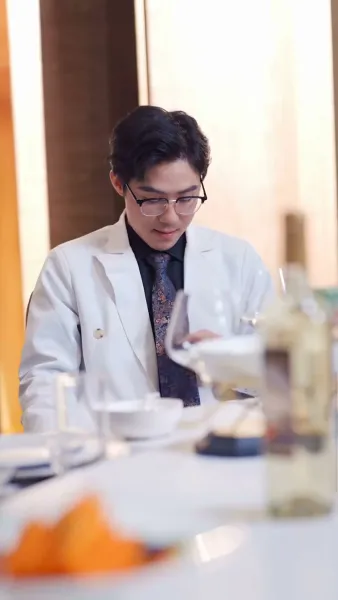 อดีตสามี หลบไป