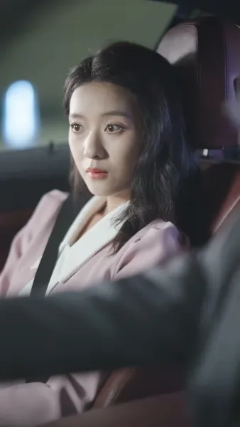 คุณหนูตกอับบังเอิญแต่งเข้าตระกูลเศรษฐี