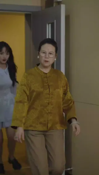 คุณหนูตกอับบังเอิญแต่งเข้าตระกูลเศรษฐี