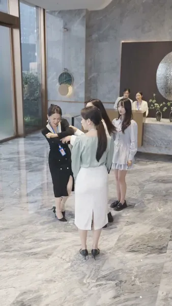 คุณหนูตกอับบังเอิญแต่งเข้าตระกูลเศรษฐี