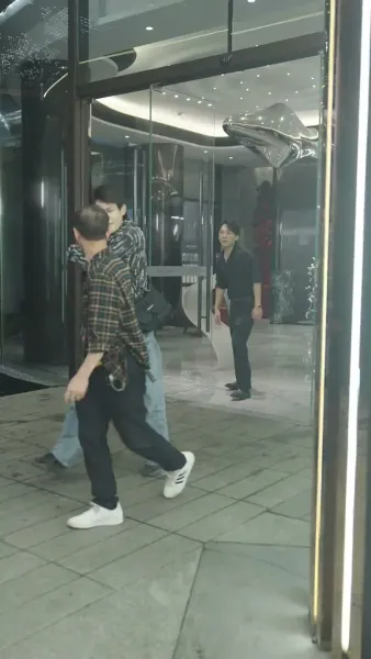 คุณหนูตกอับบังเอิญแต่งเข้าตระกูลเศรษฐี