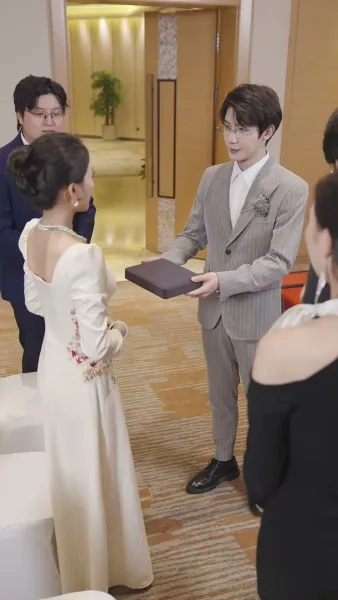 คุณหนูตกอับบังเอิญแต่งเข้าตระกูลเศรษฐี