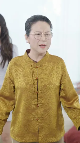 คุณหนูตกอับบังเอิญแต่งเข้าตระกูลเศรษฐี