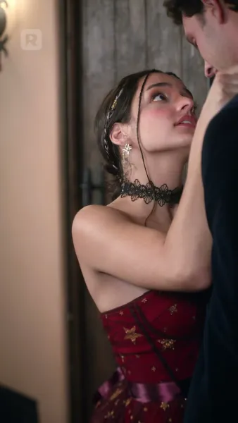 โอมเพี้ยง! คำสาปร้ายจงพ่ายรัก