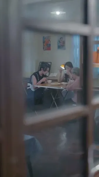 จูบในสายลม