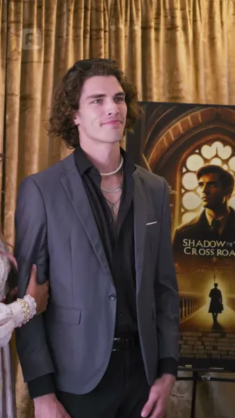 ตั้งครรภ์และแต่งงานกับดาราภาพยนตร์