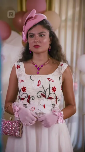 ตั้งครรภ์และแต่งงานกับดาราภาพยนตร์