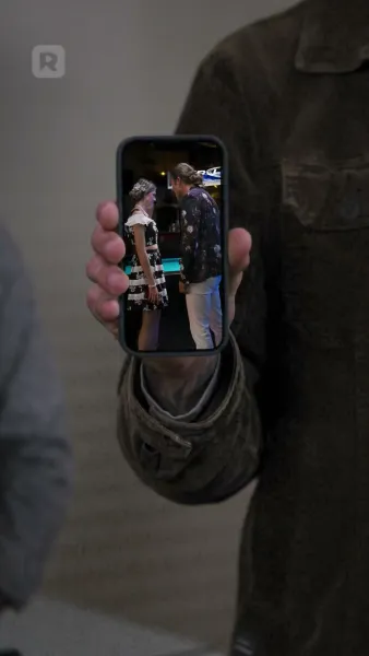 ตั้งครรภ์และแต่งงานกับดาราภาพยนตร์