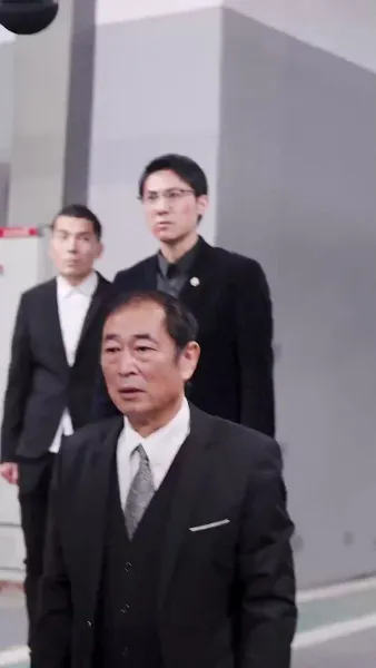 ราชามังกรออกคุก