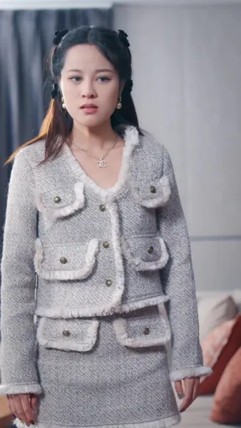 ใจซ่อนรัก