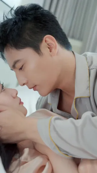 ใจซ่อนรัก