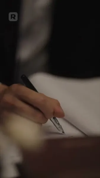 รักเย็นชาหลังความเงียบ