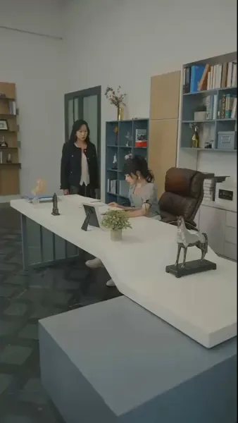  เมียสองบุคลิกของประธานลี่