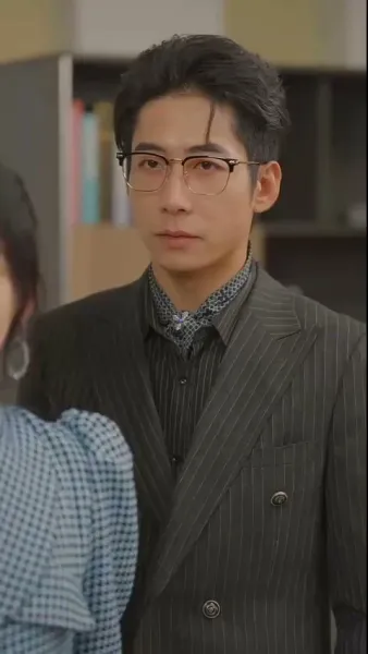  เมียสองบุคลิกของประธานลี่