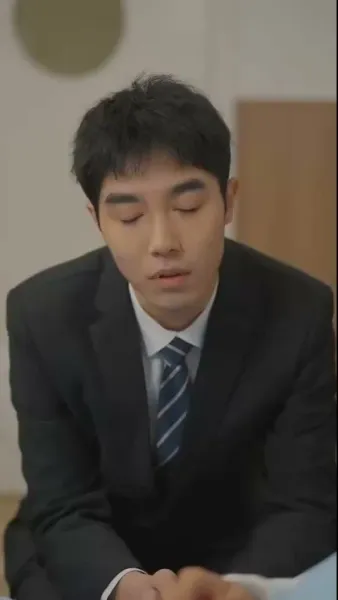  เมียสองบุคลิกของประธานลี่