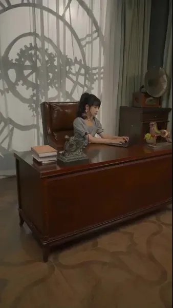  เมียสองบุคลิกของประธานลี่