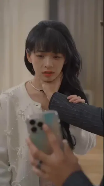  เมียสองบุคลิกของประธานลี่