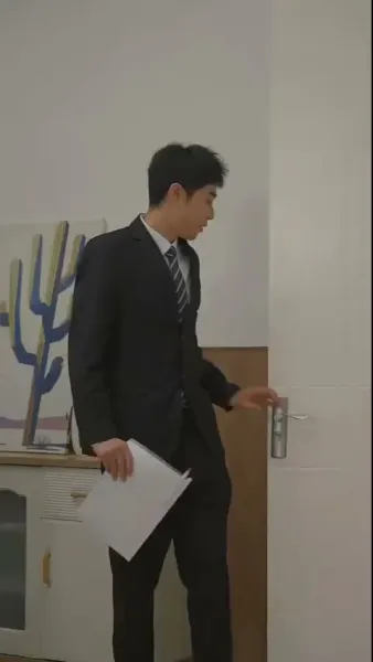  เมียสองบุคลิกของประธานลี่