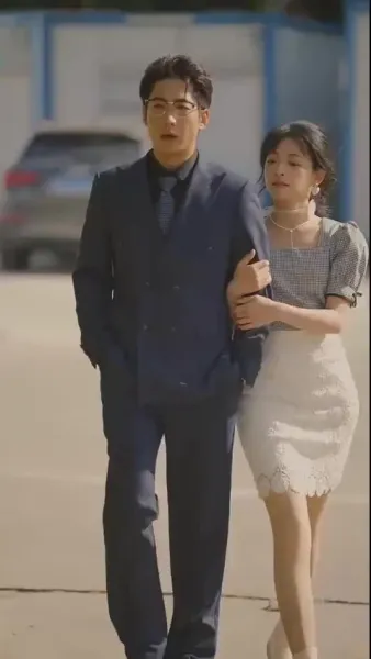  เมียสองบุคลิกของประธานลี่