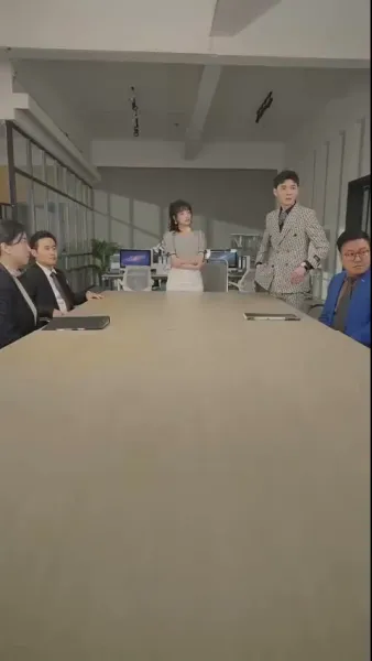  เมียสองบุคลิกของประธานลี่