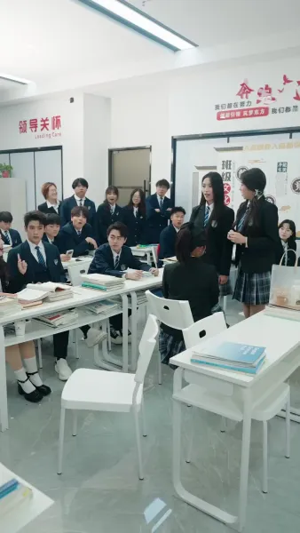 ทายาทตัวจริง กลับมาแล้ว(พากย์เสียง)