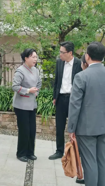 ทายาทตัวจริง กลับมาแล้ว(พากย์เสียง)