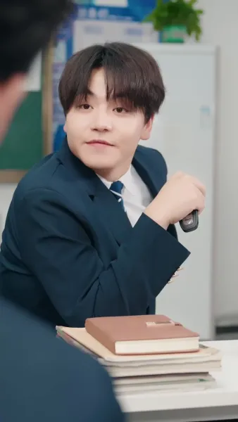 ทายาทตัวจริง กลับมาแล้ว(พากย์เสียง)